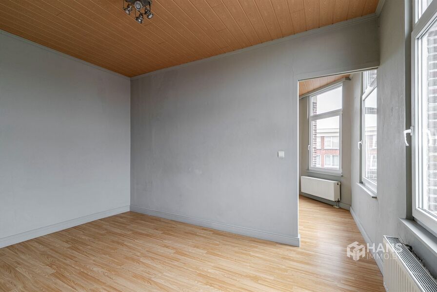 Opbrengsteigendom te koop in DEURNE