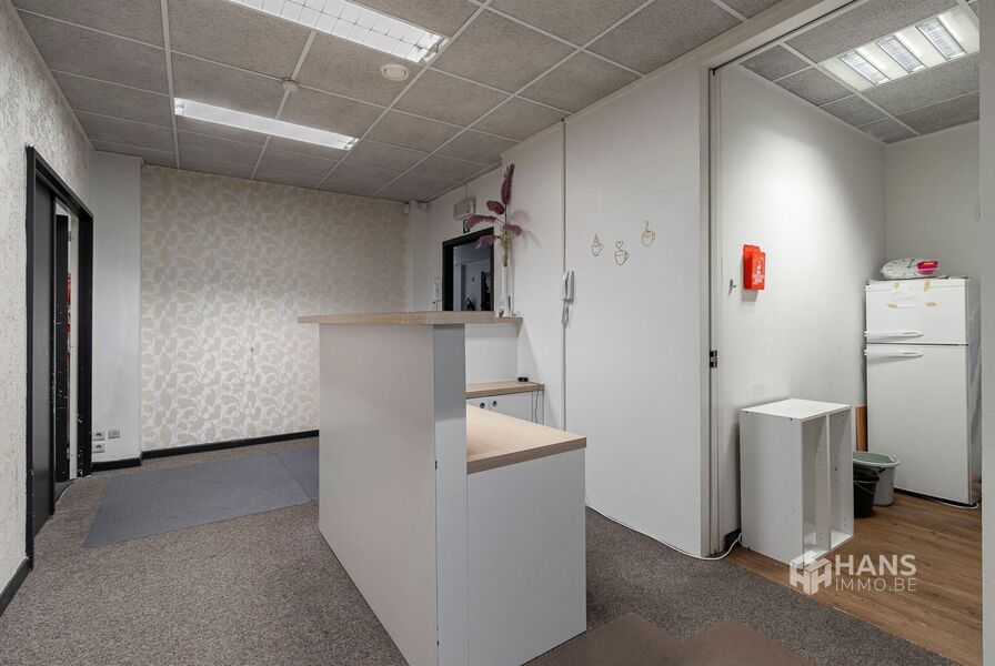 Opbrengsteigendom te koop in DEURNE