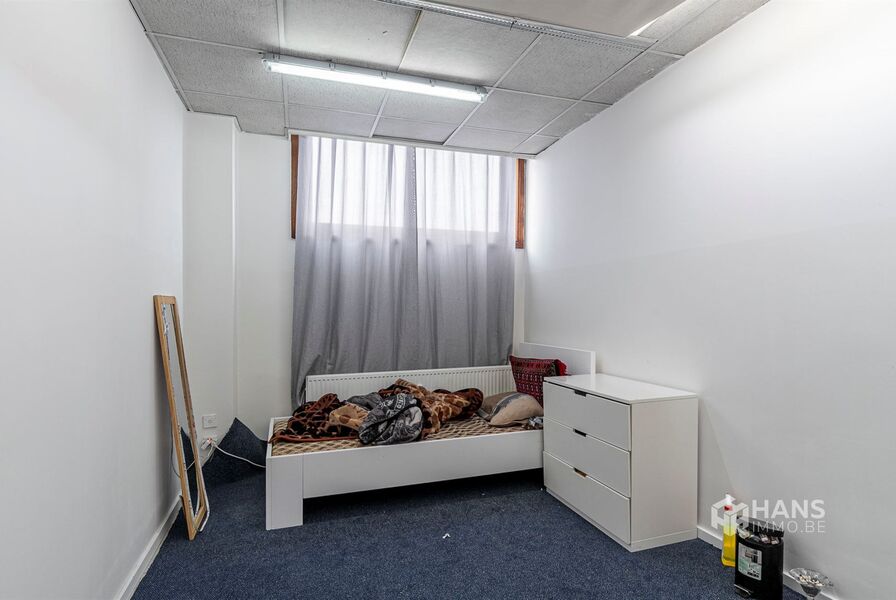 Opbrengsteigendom te koop in DEURNE