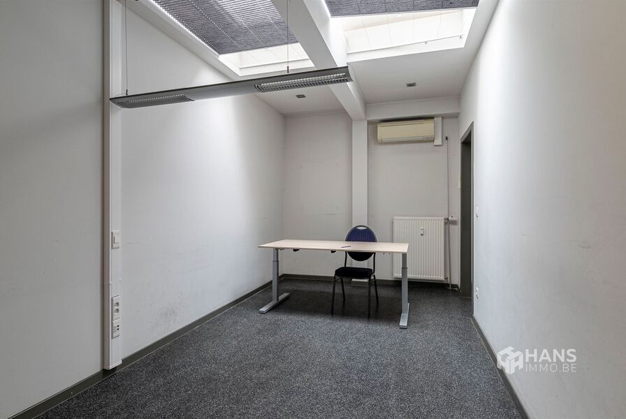 Opbrengsteigendom te koop in DEURNE