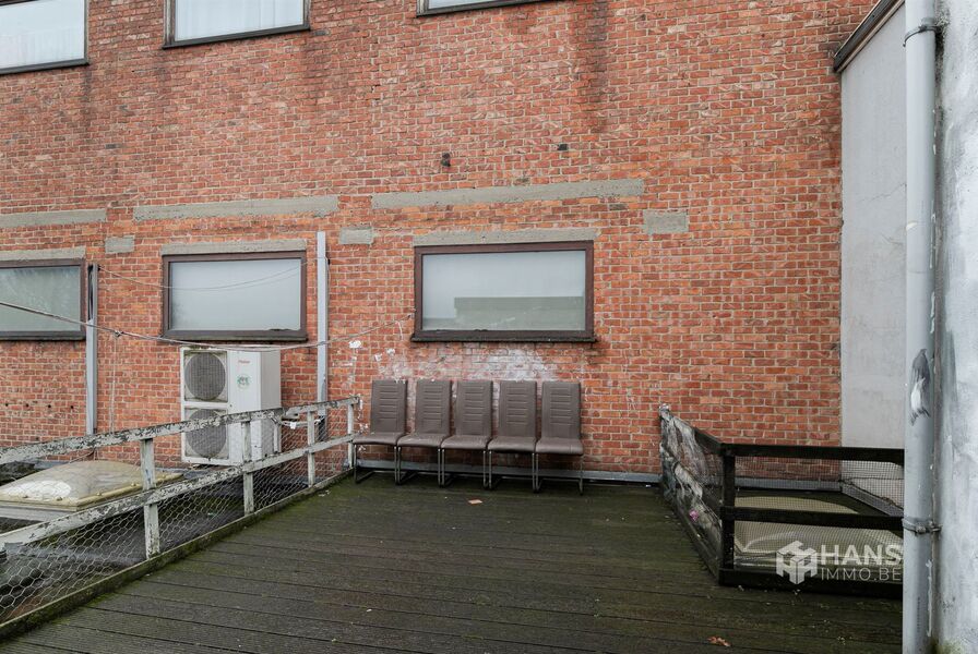 Opbrengsteigendom te koop in DEURNE