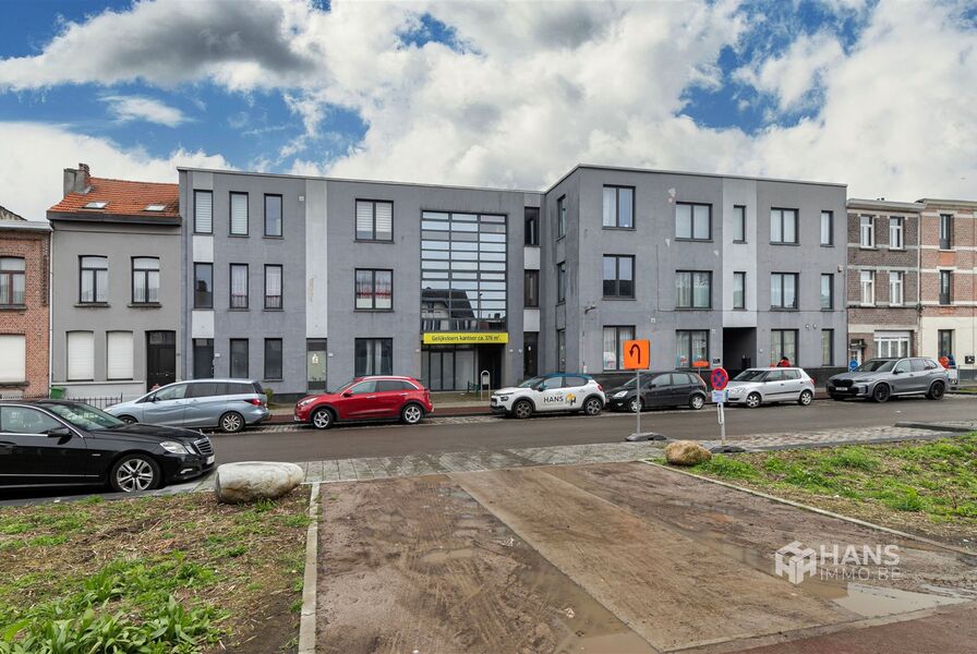 Opbrengsteigendom te koop in DEURNE