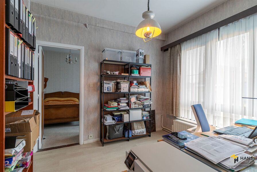 Opbrengsteigendom te koop in DEURNE