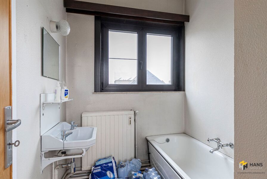 Opbrengsteigendom te koop in DEURNE
