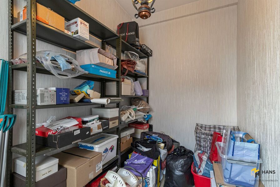 Opbrengsteigendom te koop in DEURNE