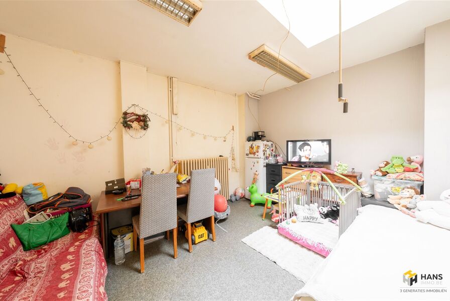 Opbrengsteigendom te koop in DEURNE