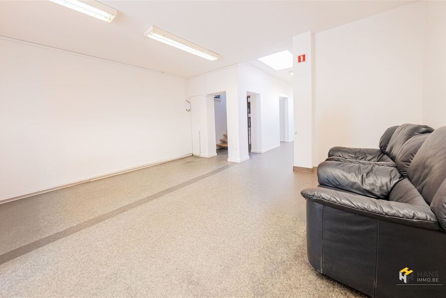 Opbrengsteigendom te koop in DEURNE