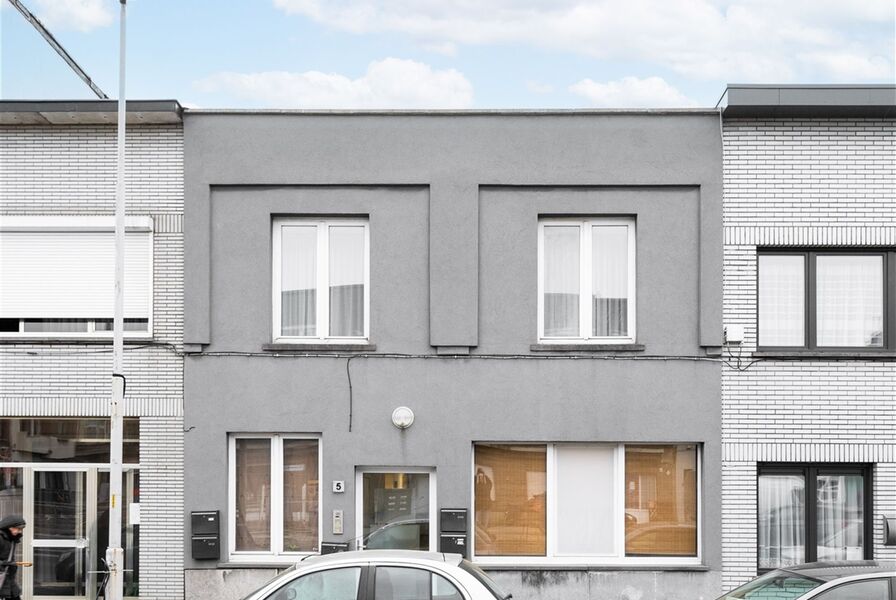 Opbrengsteigendom te koop in DEURNE