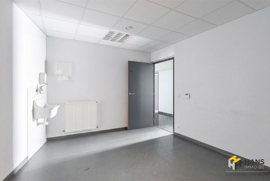 Opbrengsteigendom te koop in ANTWERPEN