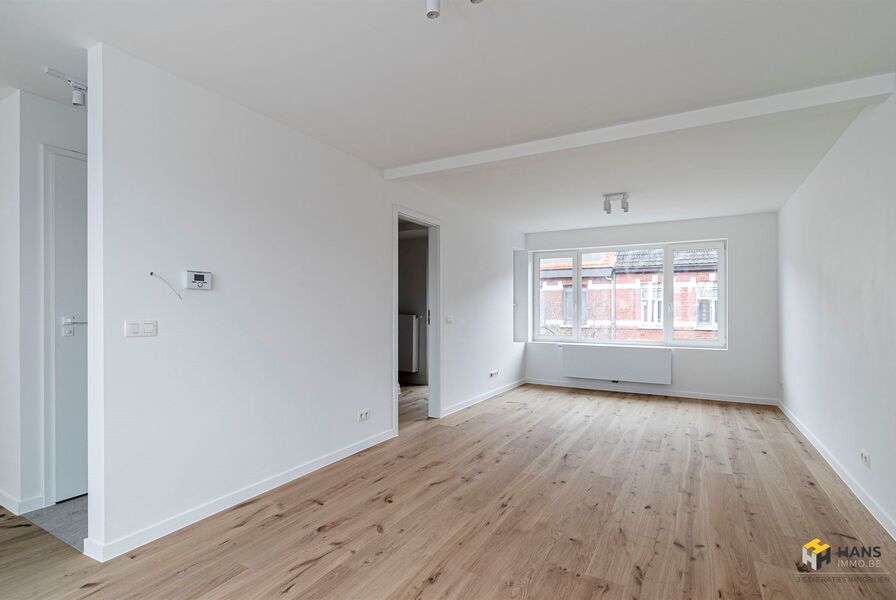 Opbrengsteigendom te koop in ANTWERPEN (2180)