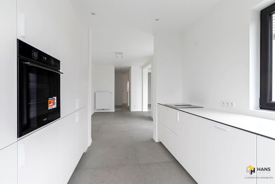 Opbrengsteigendom te koop in ANTWERPEN (2180)