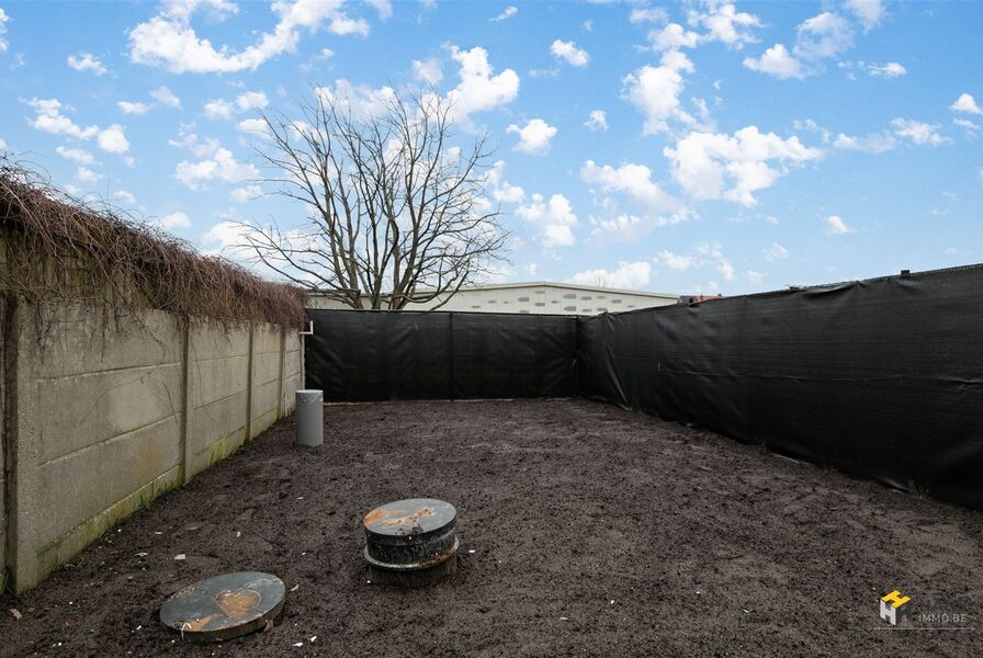 Opbrengsteigendom te koop in ANTWERPEN (2180)