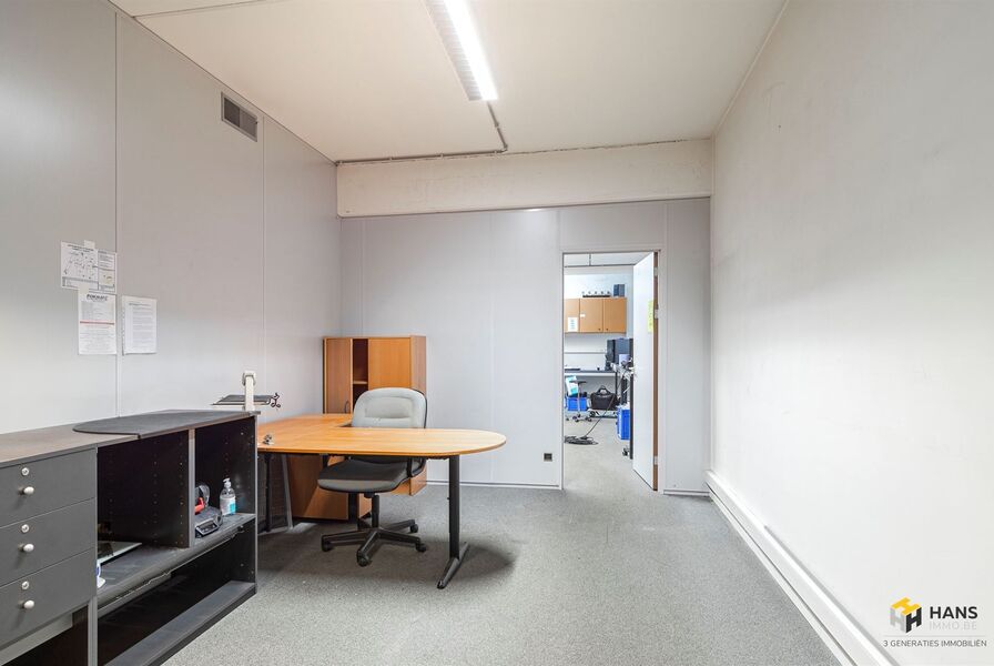 Opbrengsteigendom te koop in MERKSEM