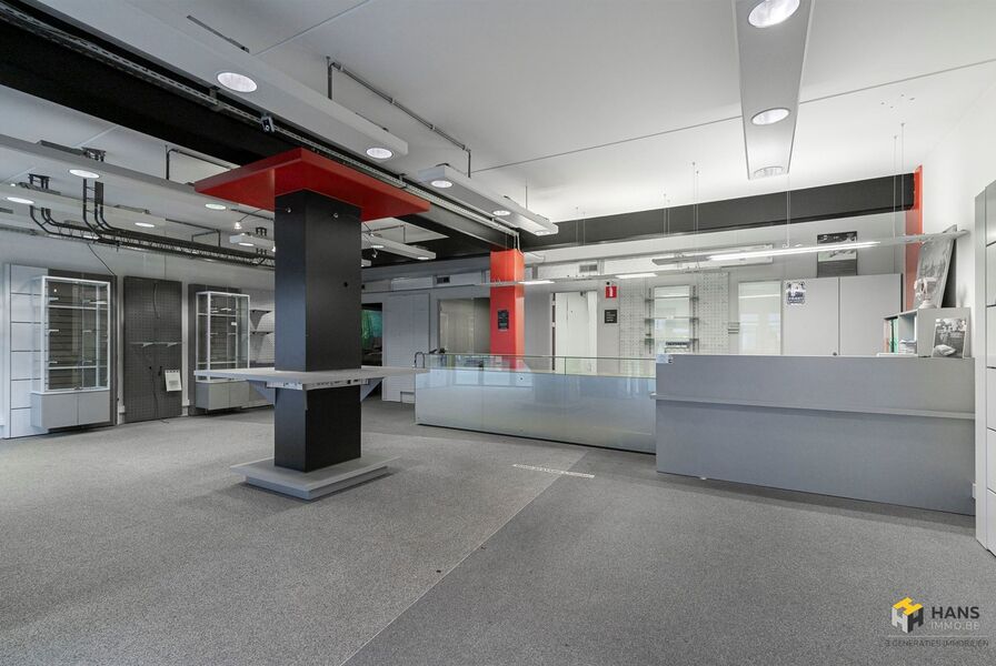 Opbrengsteigendom te koop in MERKSEM