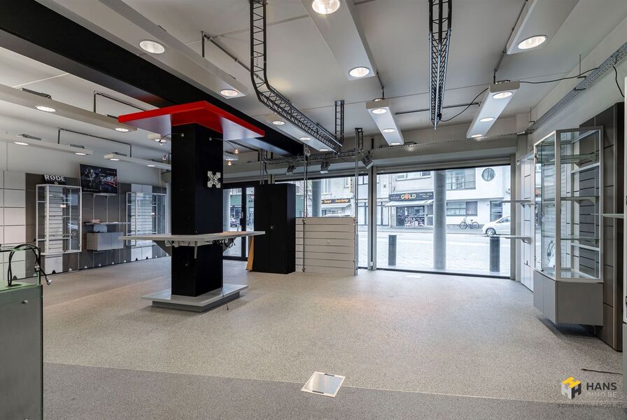 Opbrengsteigendom te koop in MERKSEM