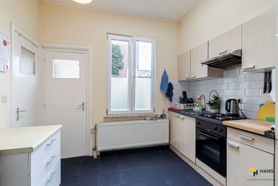 Opbrengsteigendom te koop in MORTSEL