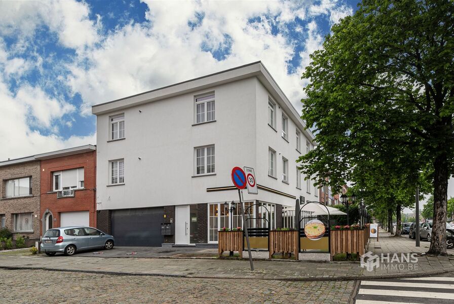 Opbrengsteigendom te koop in WILRIJK