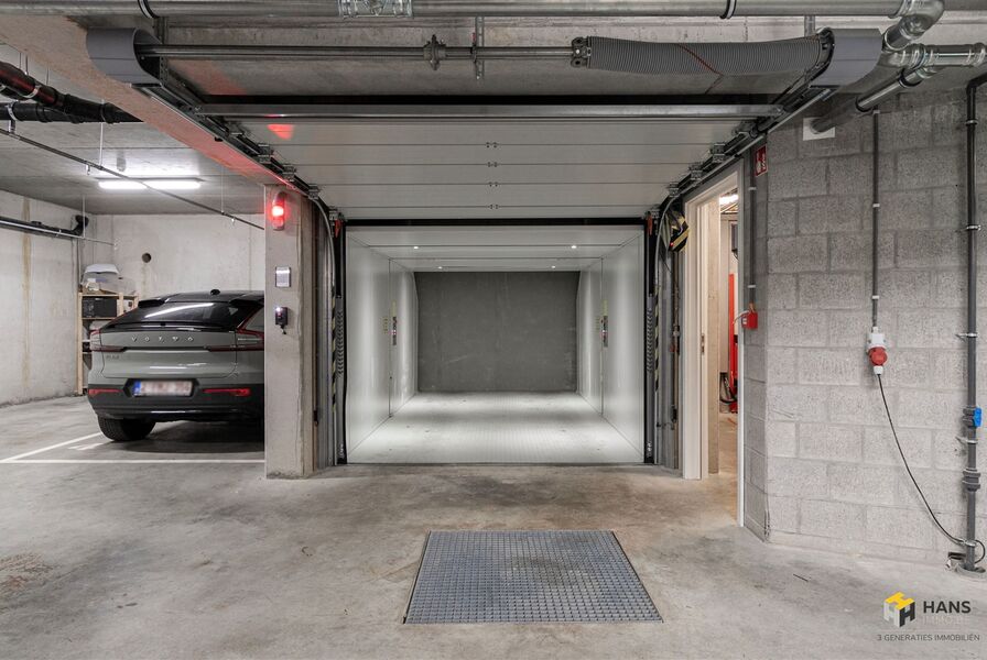 Parking / Garagebox te koop in ANTWERPEN