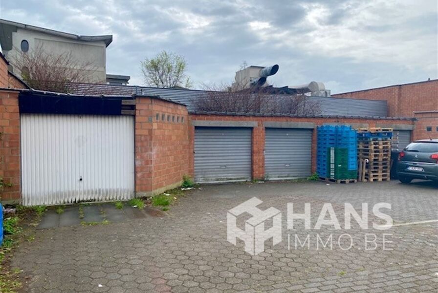 Parking / Garagebox te koop in DEURNE