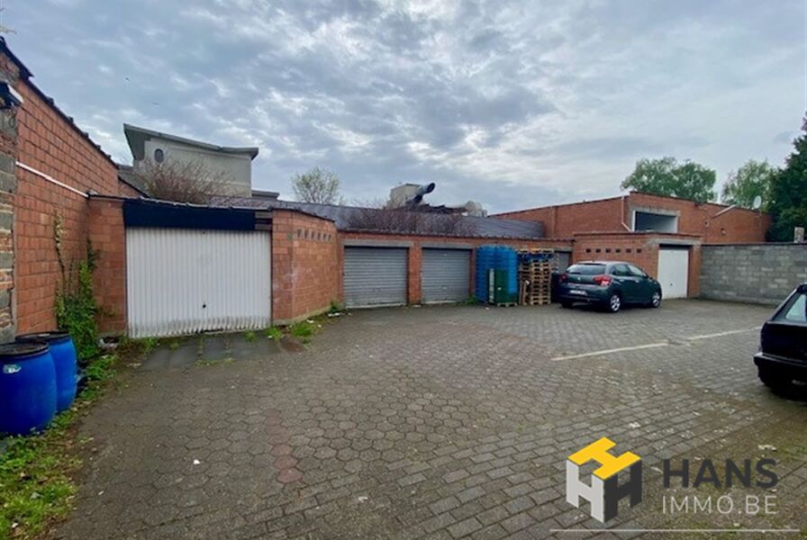 Parking / Garagebox te koop in DEURNE