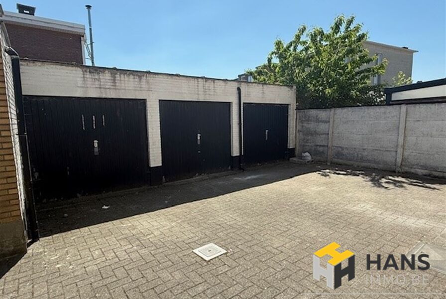 Parking / Garagebox te koop in MERKSEM