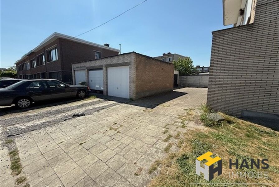 Parking / Garagebox te koop in MERKSEM