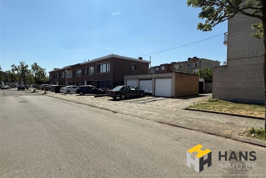 Parking / Garagebox te koop in MERKSEM