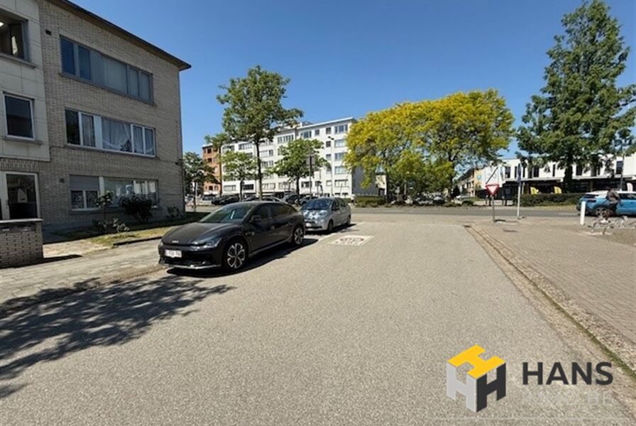 Parking / Garagebox te koop in MERKSEM