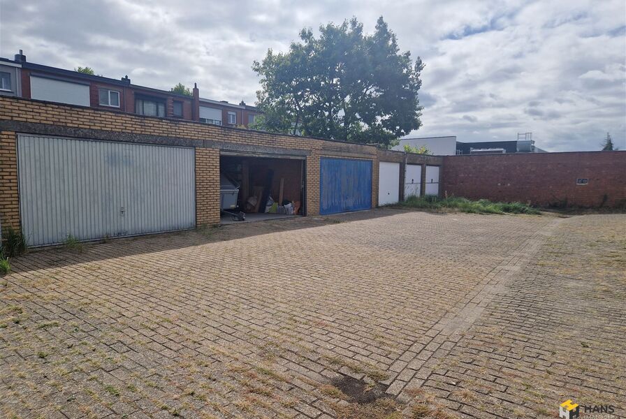 Parking / Garagebox te koop in MERKSEM