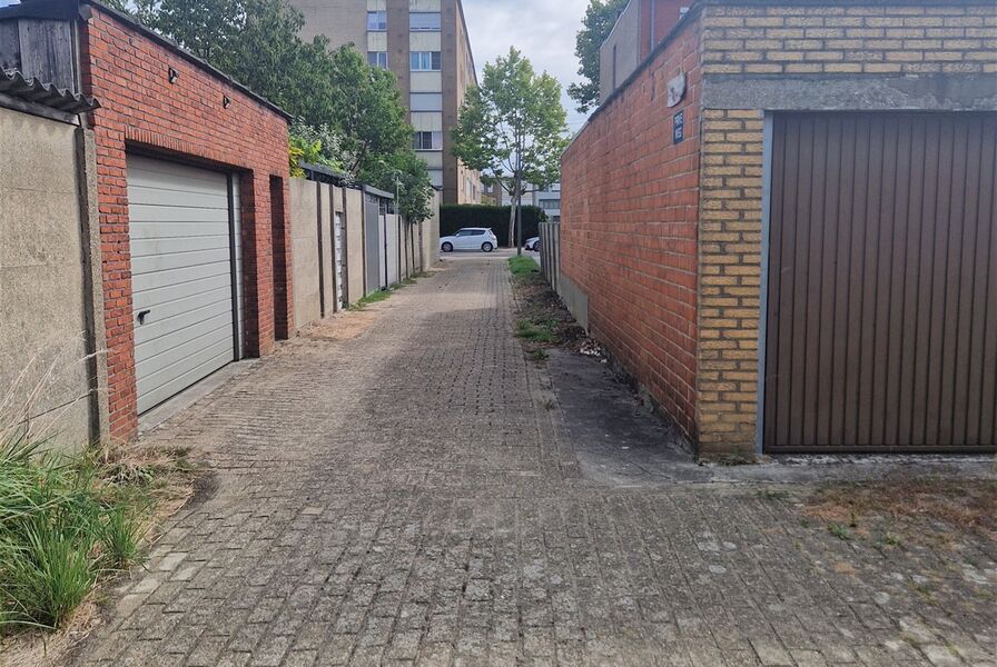 Parking / Garagebox te koop in MERKSEM