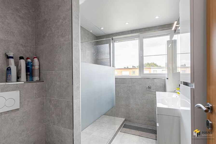 Woning te koop in HOEVENEN