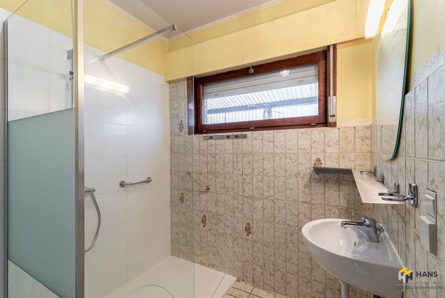 Woning te koop in HOEVENEN