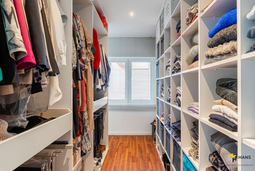Woning te koop in STABROEK