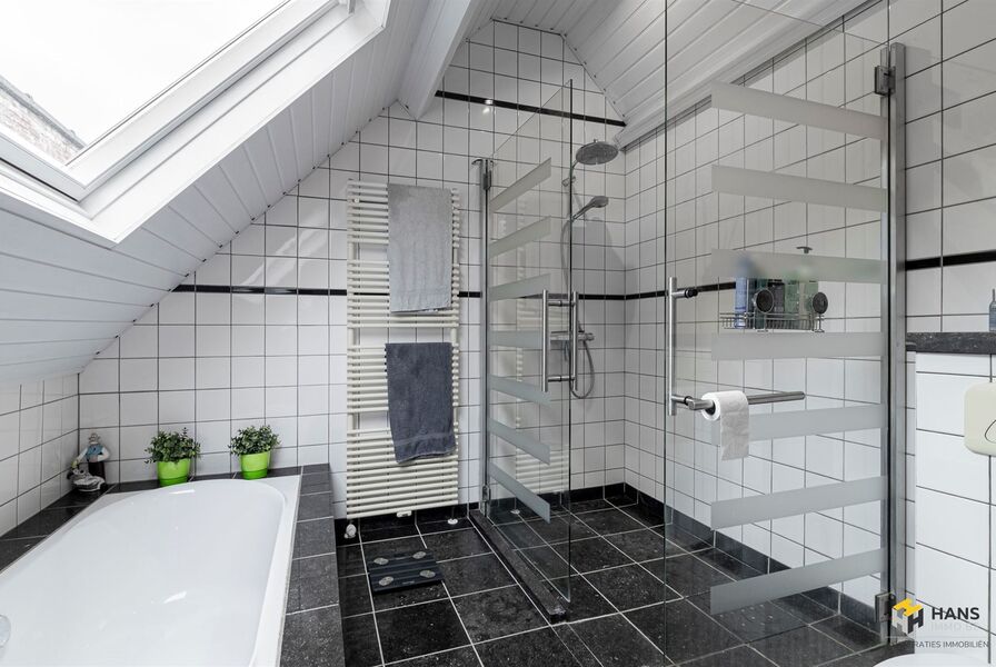 Woning te koop in STABROEK