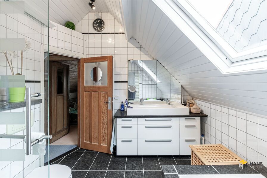 Woning te koop in STABROEK
