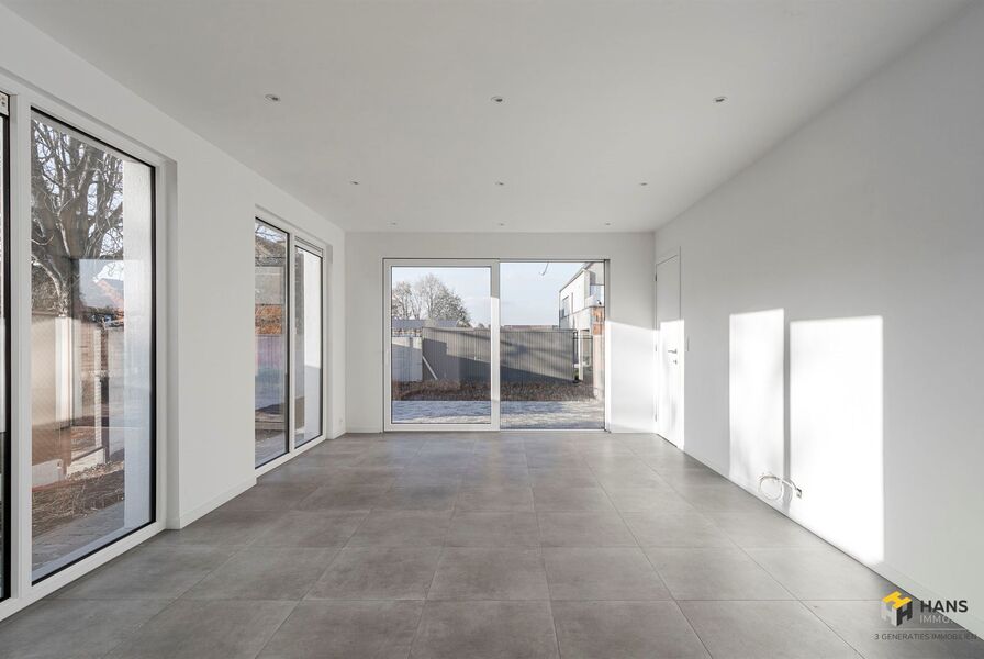 Woning te koop in STABROEK