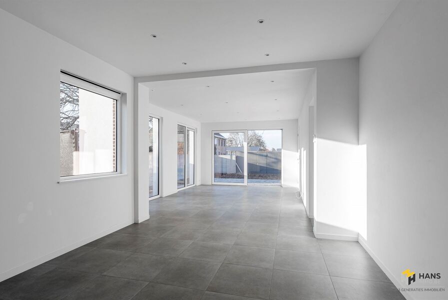 Woning te koop in STABROEK