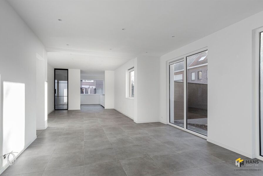 Woning te koop in STABROEK