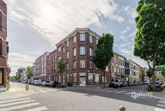 Appartement te koop in DEURNE