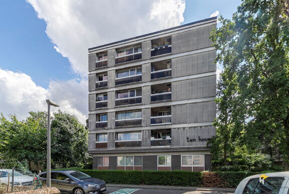 Appartement te koop in DEURNE