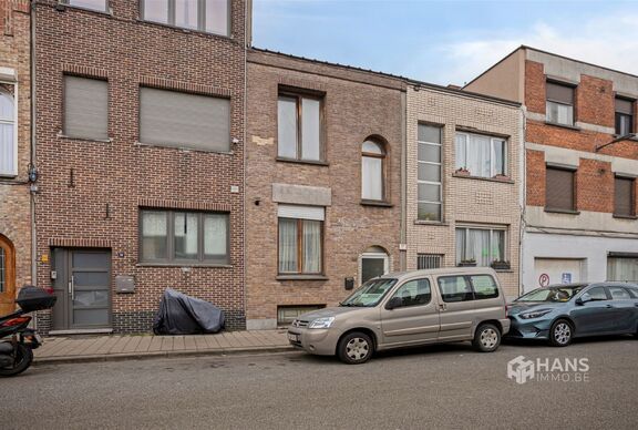 Eengezins woning te koop in DEURNE
