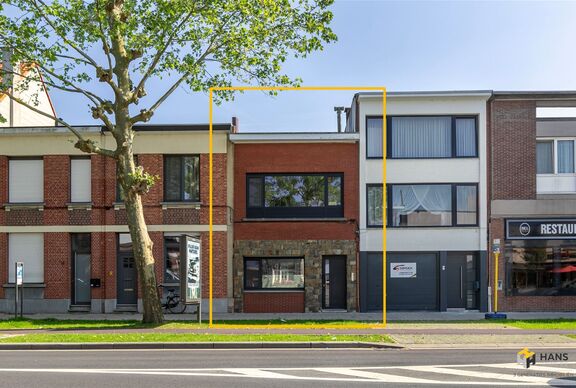 Eengezinswoning te koop in DEURNE