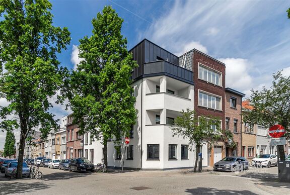 Opbrengsteigendom te koop in ANTWERPEN