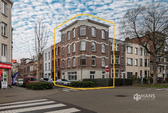 Opbrengsteigendom te koop in DEURNE