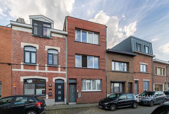 Opbrengsteigendom te koop in DEURNE