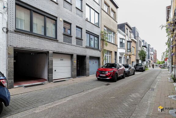 Parking / Garagebox te koop in BERCHEM
